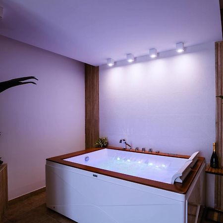 אלגהרו Sunway Luxury Apartments 2 מראה חיצוני תמונה